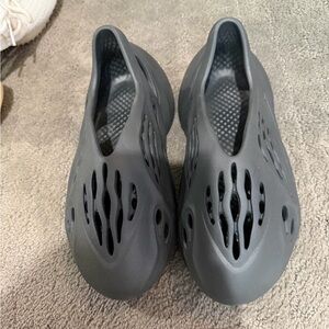 Yeezy black Women's Shoes